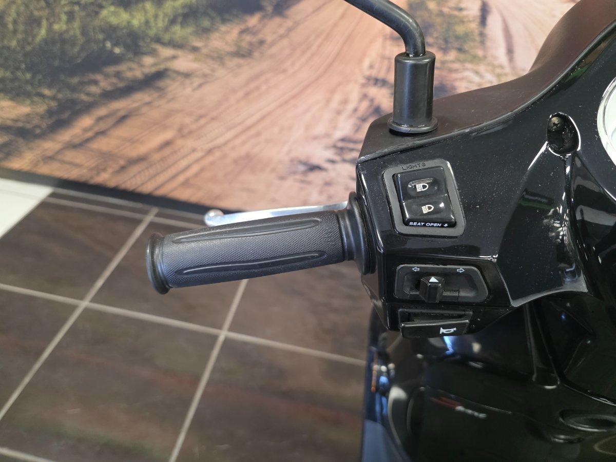 2018 SYM CLASSIC 200i SCOOTER