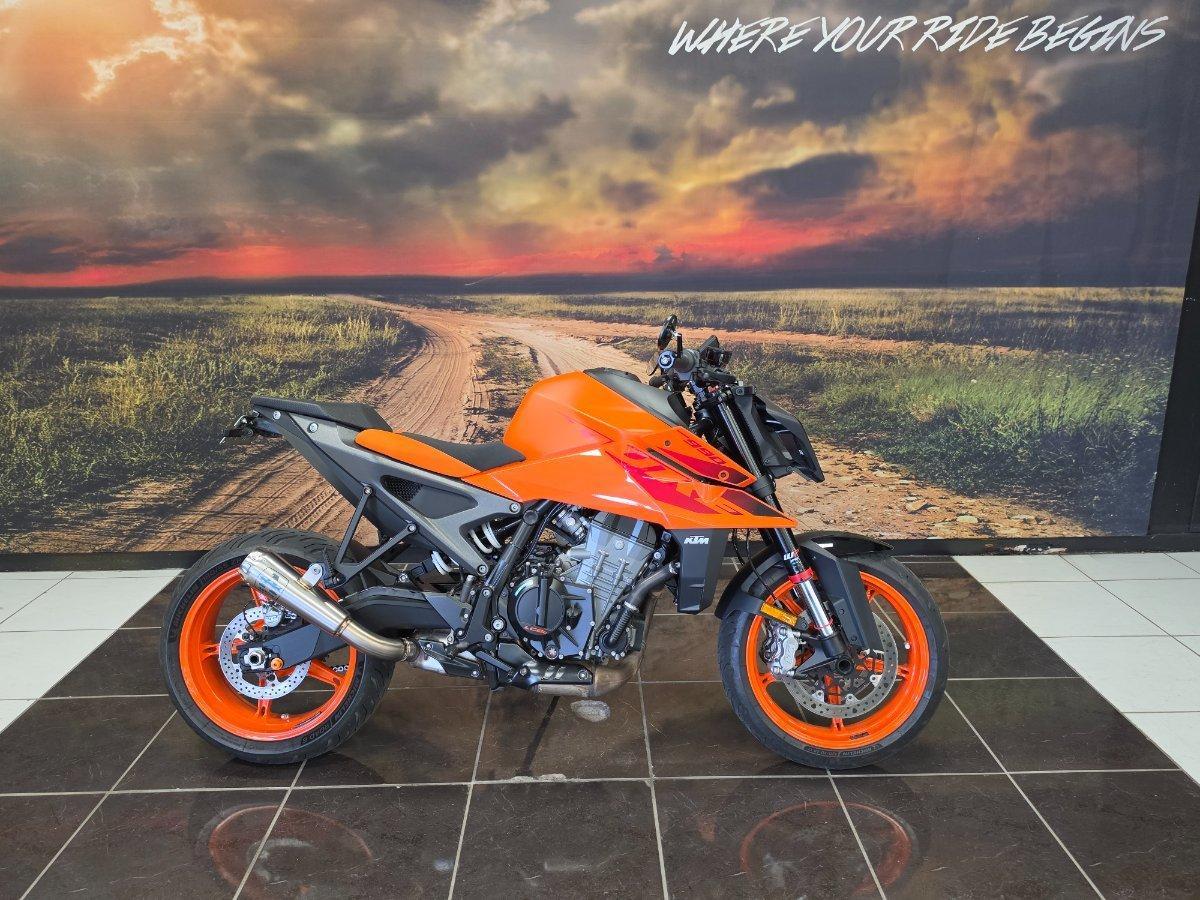 2024 KTM 990 DUKE ROAD