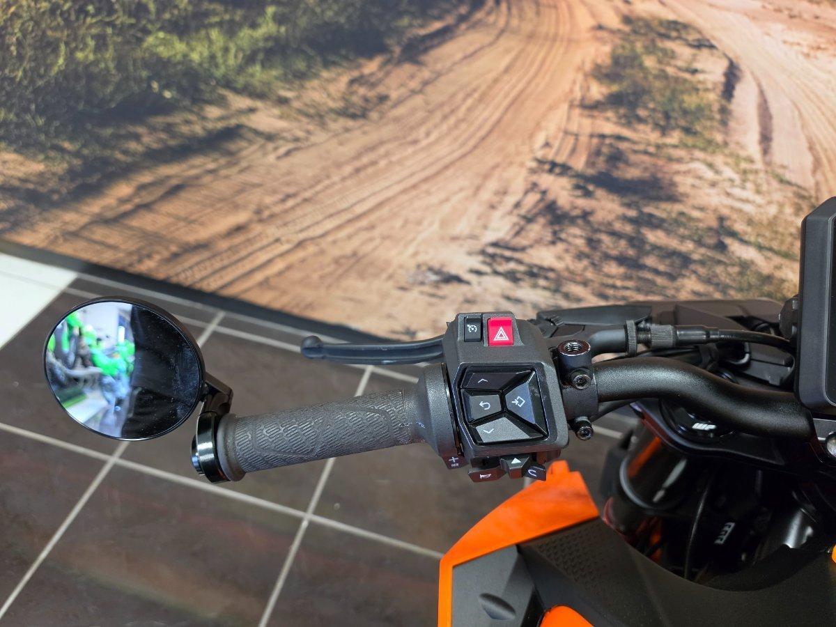 2024 KTM 990 DUKE ROAD