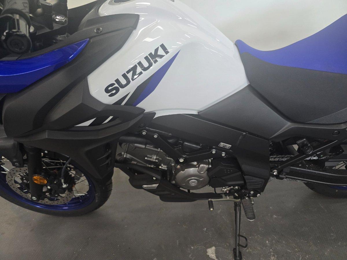 2024 SUZUKI V-STROM 650XT LAMS (DL650XAUE) DUAL SPORTS