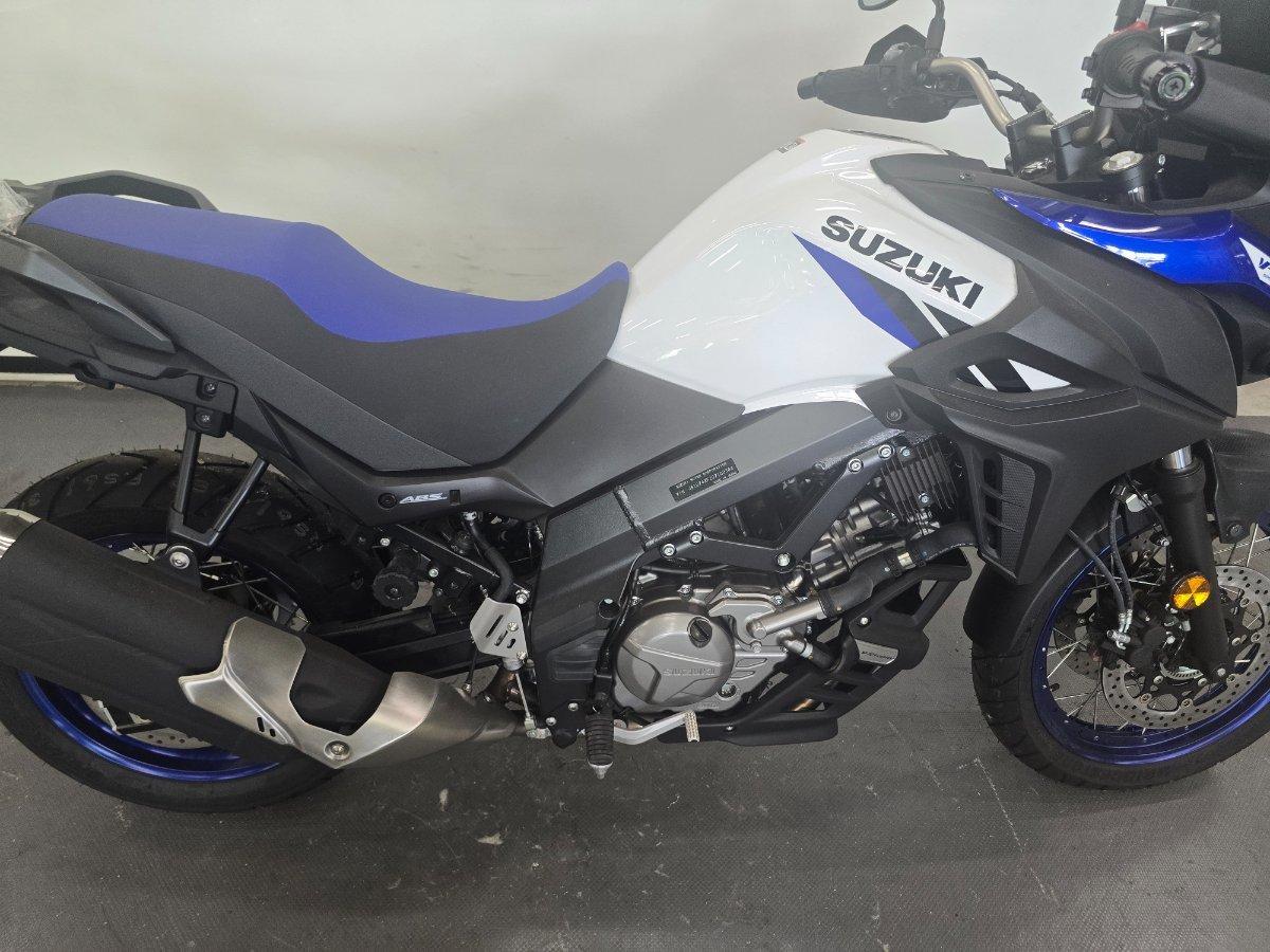 2024 SUZUKI V-STROM 650XT LAMS (DL650XAUE) DUAL SPORTS