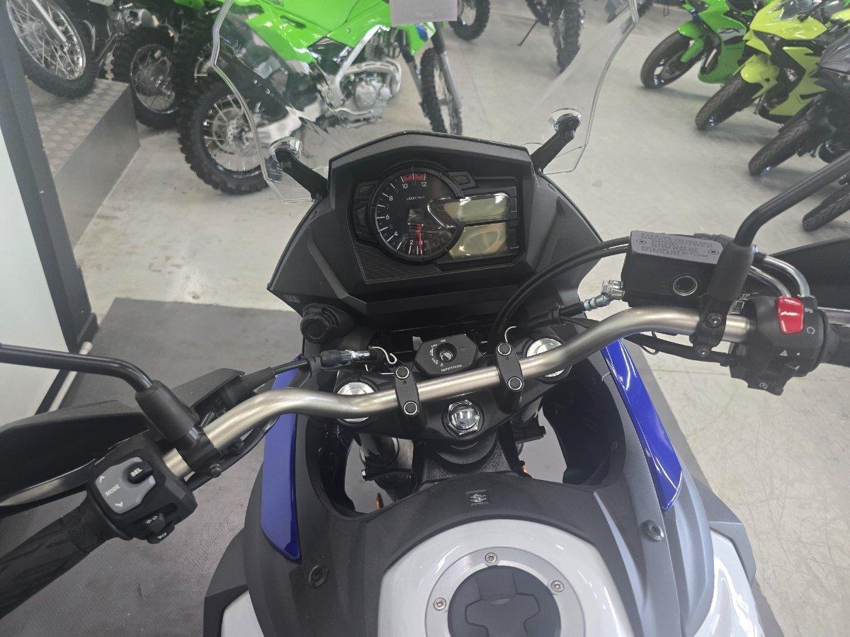 2024 SUZUKI V-STROM 650XT LAMS (DL650XAUE) DUAL SPORTS