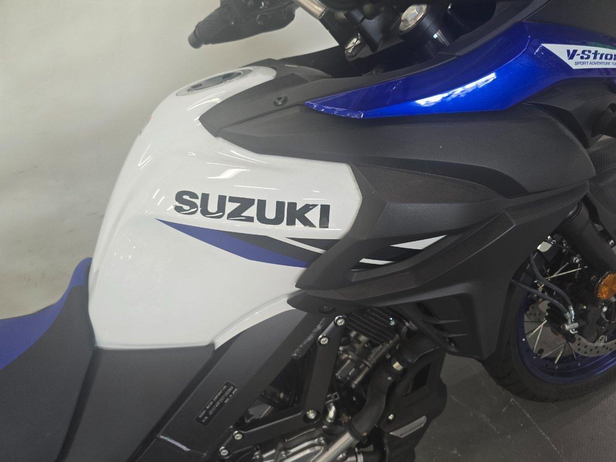 2024 SUZUKI V-STROM 650XT LAMS (DL650XAUE) DUAL SPORTS