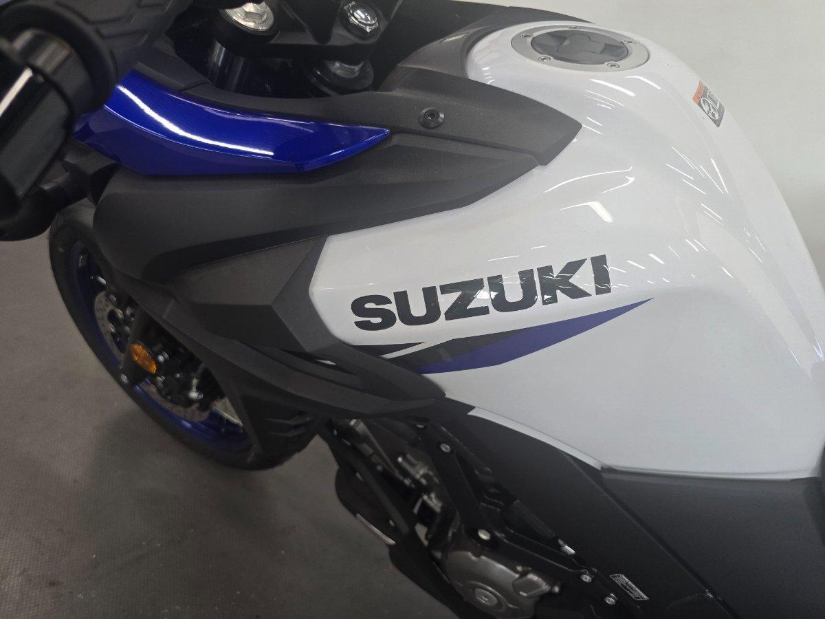 2024 SUZUKI V-STROM 650XT LAMS (DL650XAUE) DUAL SPORTS