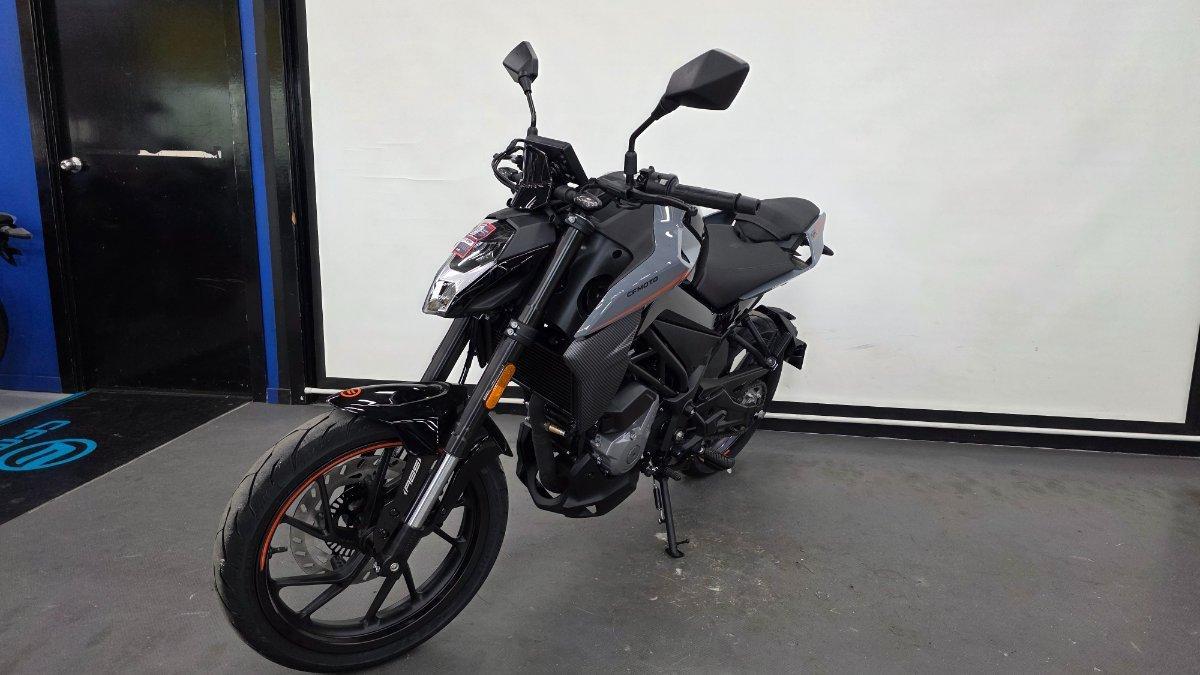 2025 CF MOTO 300 NK ABS ROAD