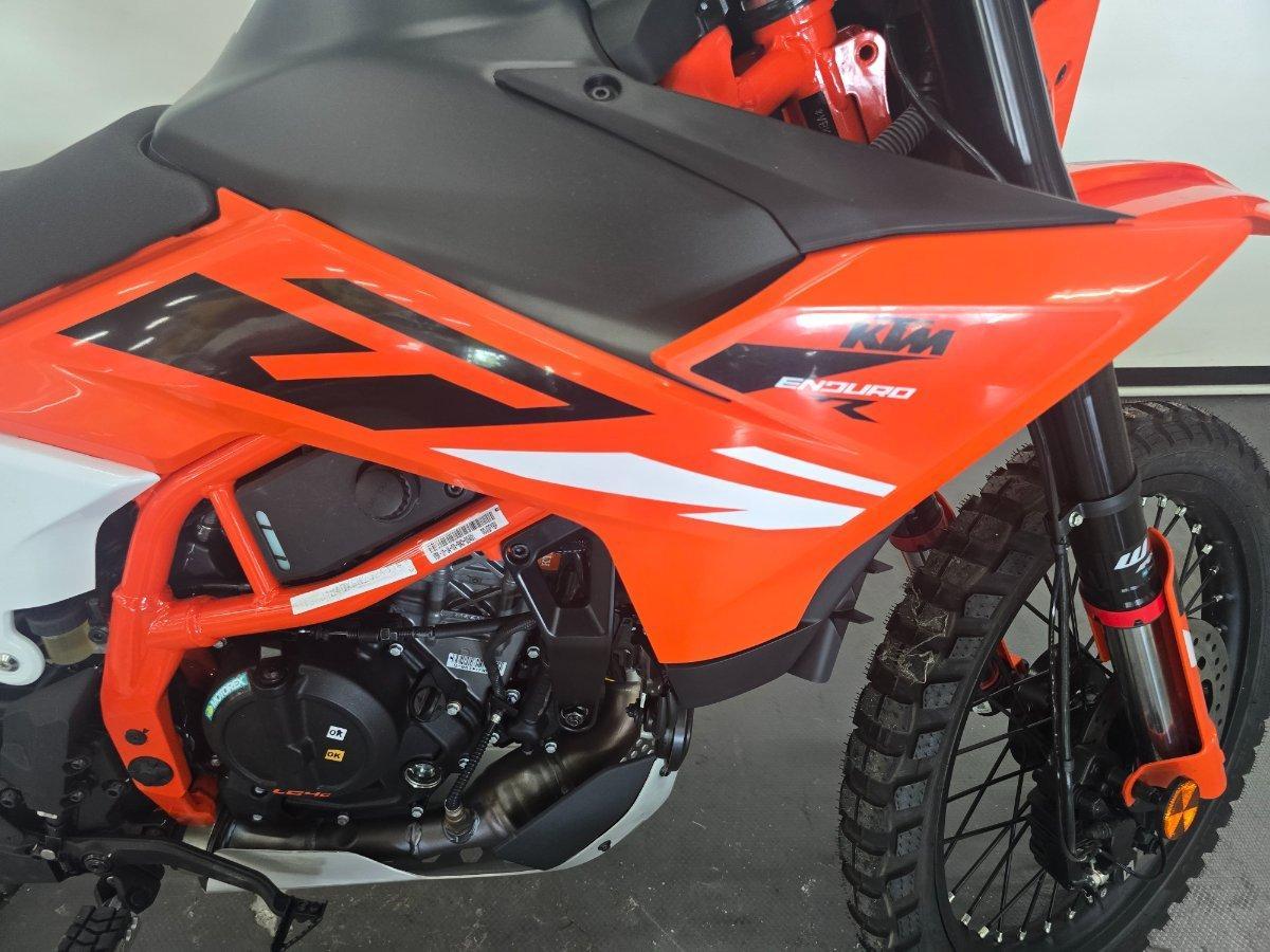 2025 KTM 390 ENDURO R DUAL SPORTS