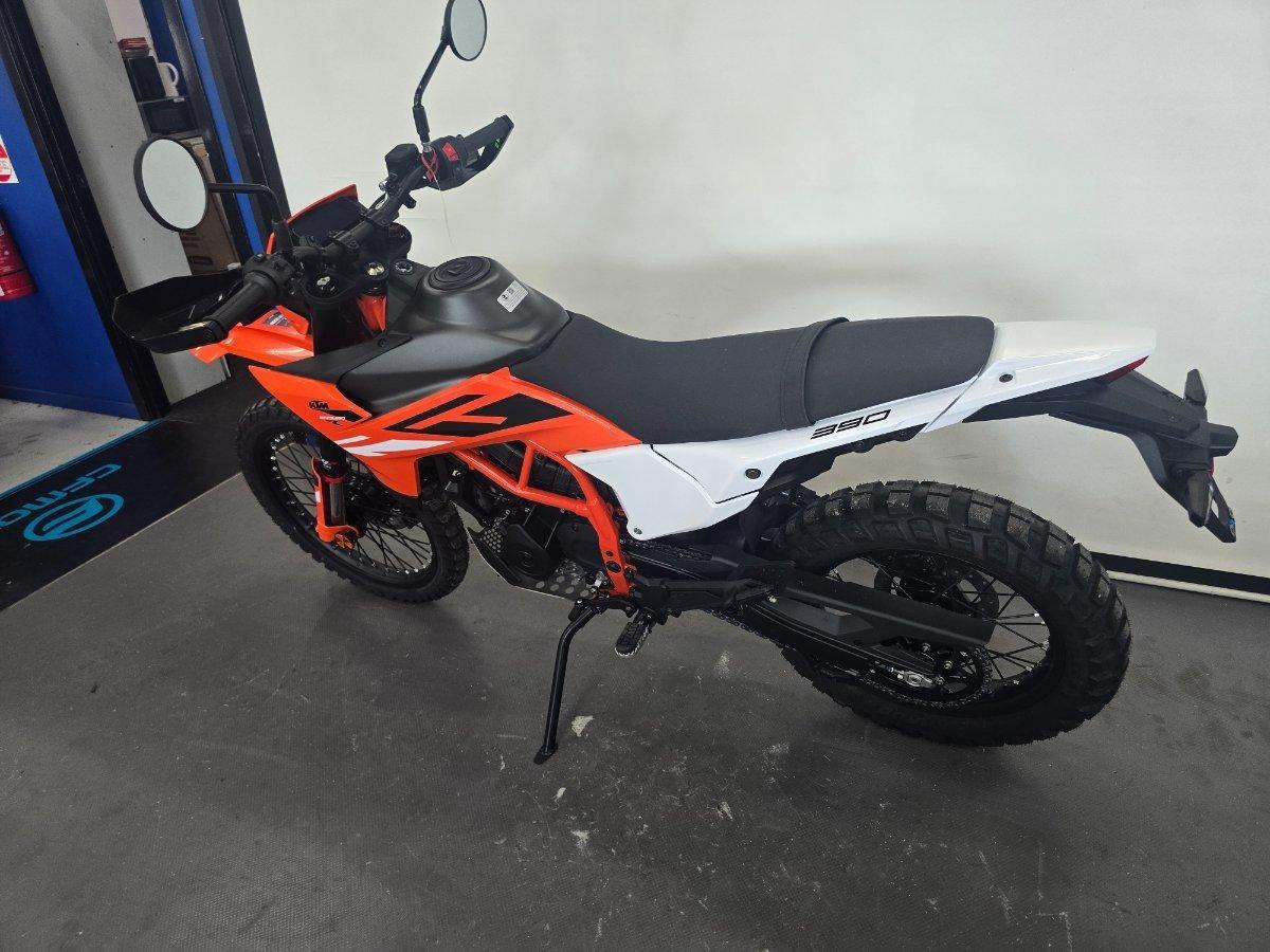 2025 KTM 390 ENDURO R DUAL SPORTS