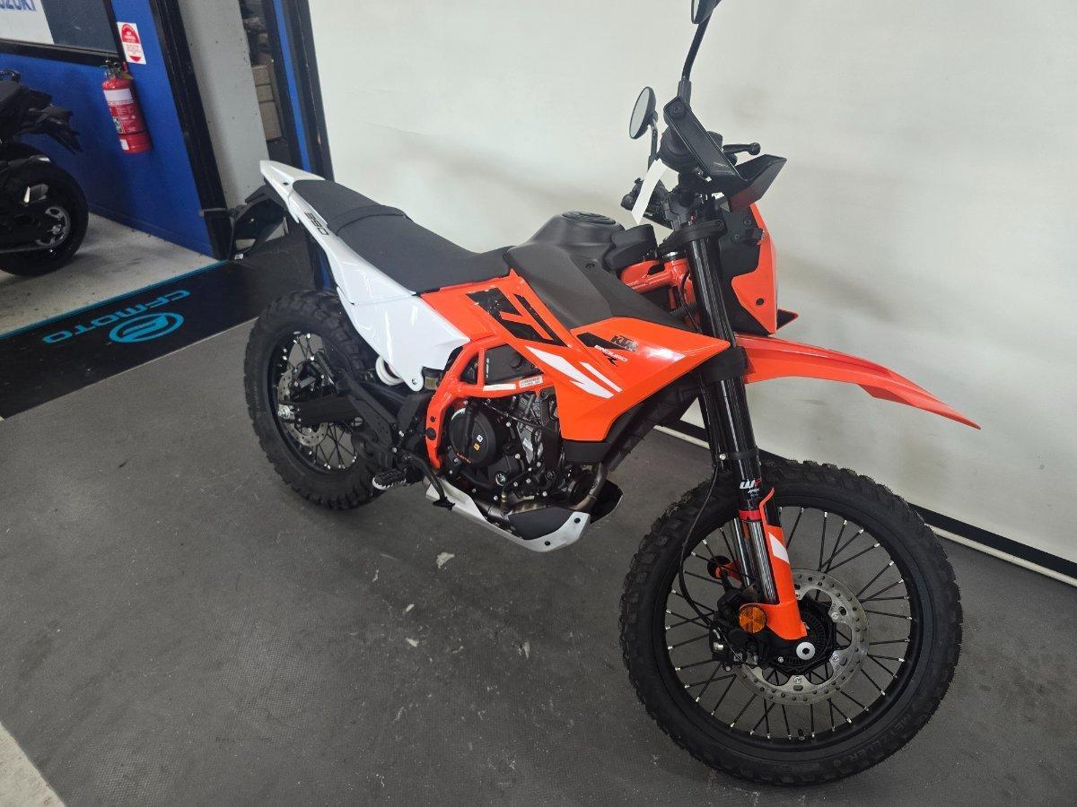 2025 KTM 390 ENDURO R DUAL SPORTS