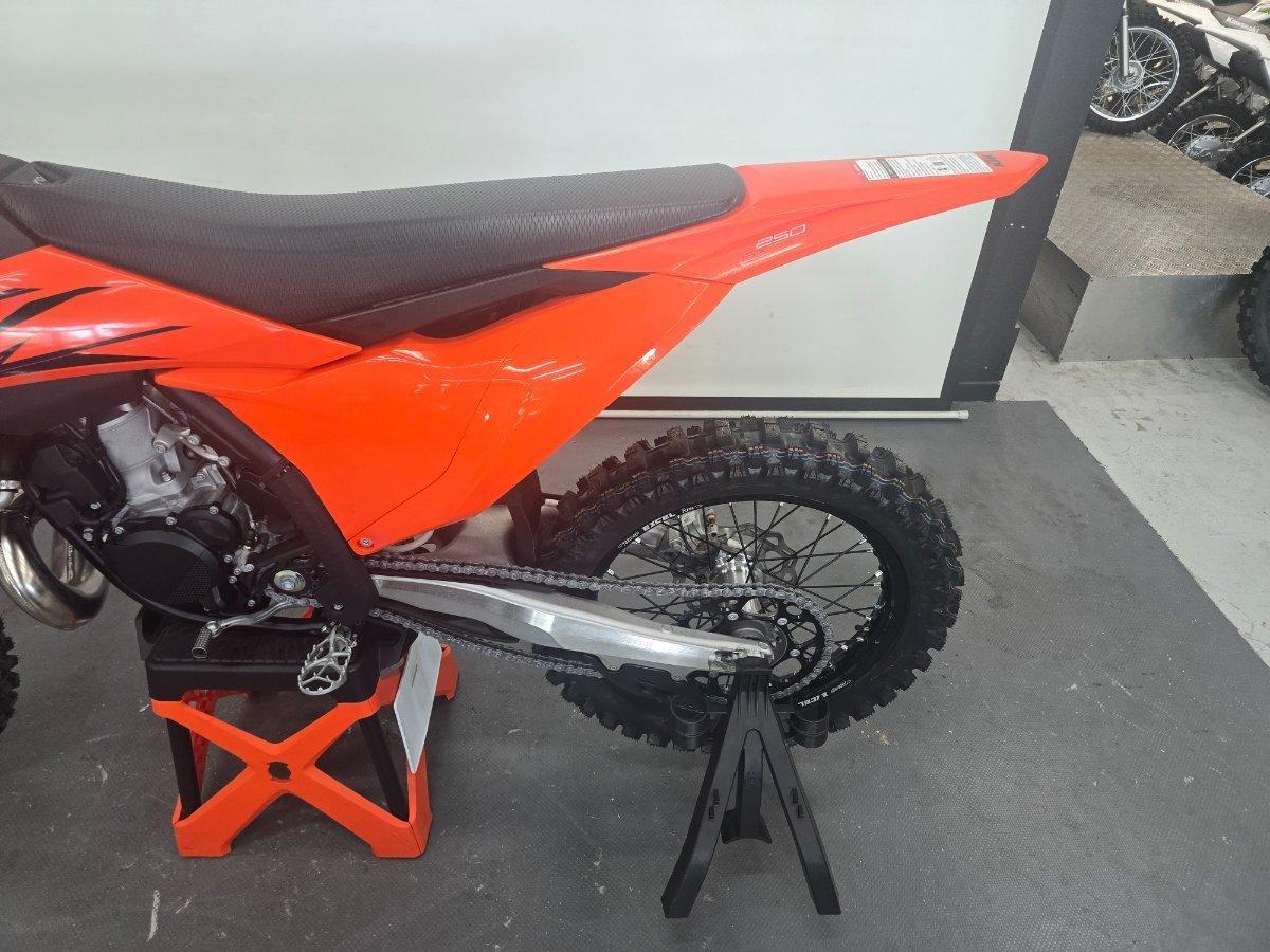 2026 KTM 250 SX MOTOCROSS