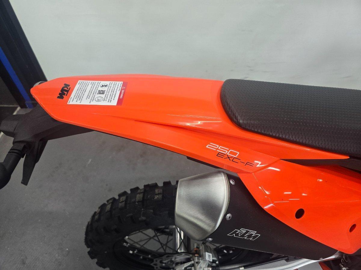2026 KTM 250 EXC-F ENDURO