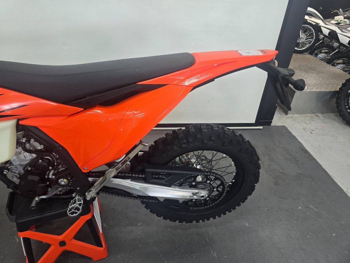 2026 KTM 250 EXC-F ENDURO