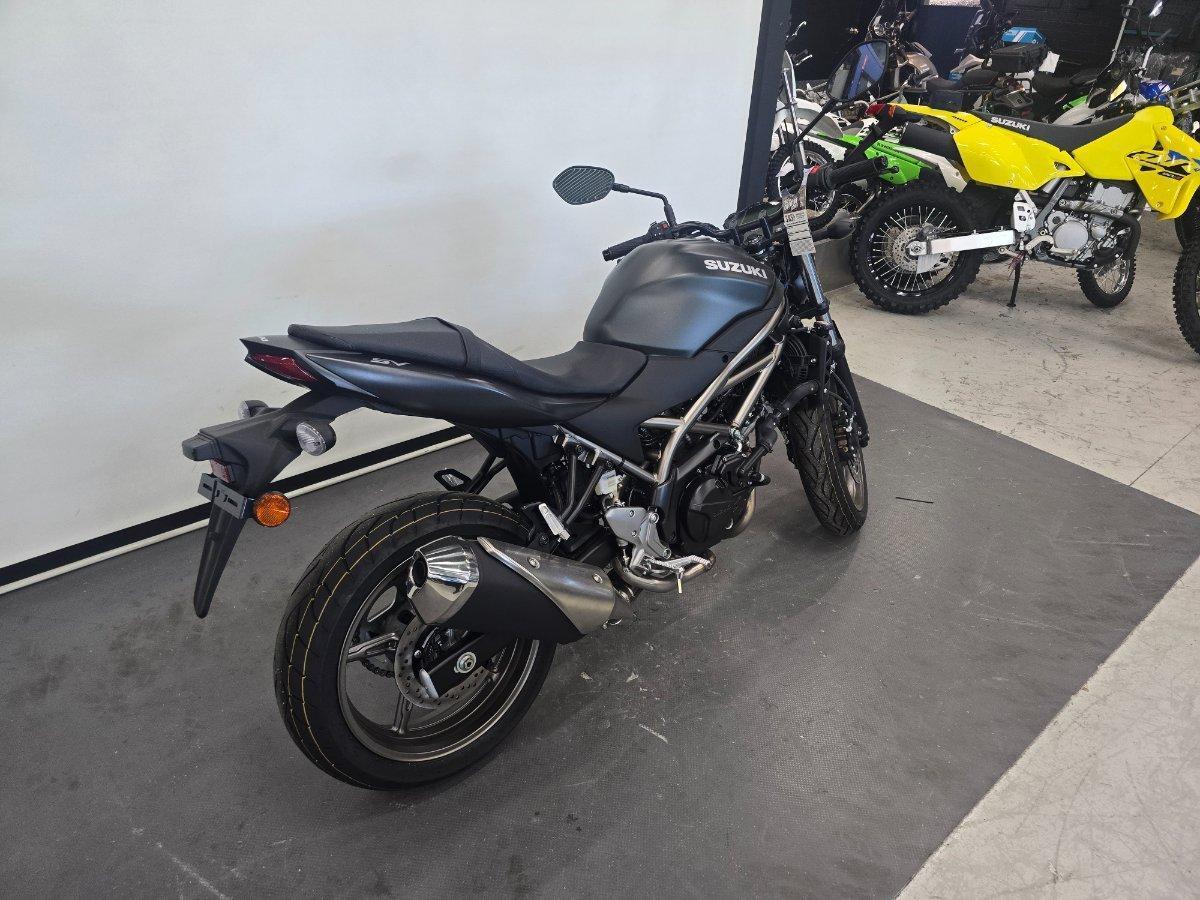 2026 SUZUKI SV650 LAMS ROAD