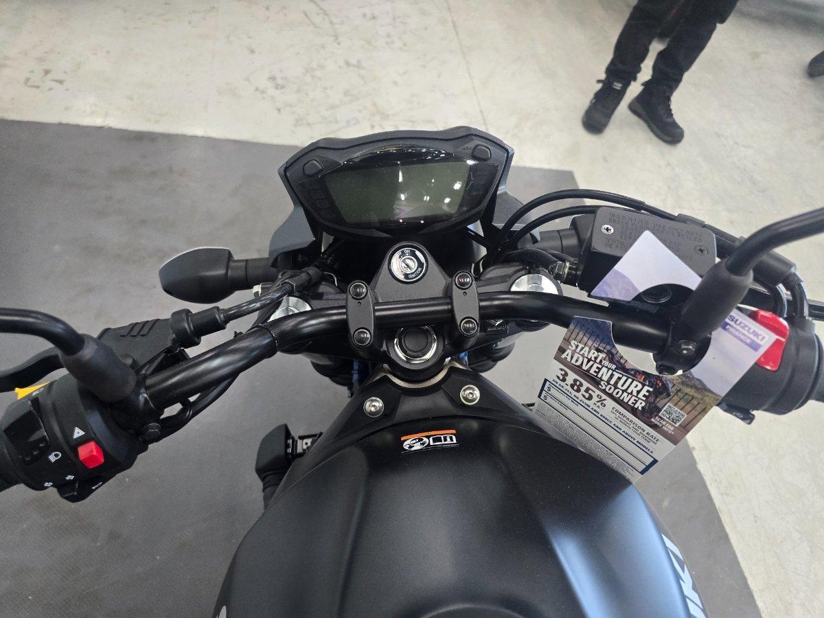2026 SUZUKI SV650 LAMS ROAD