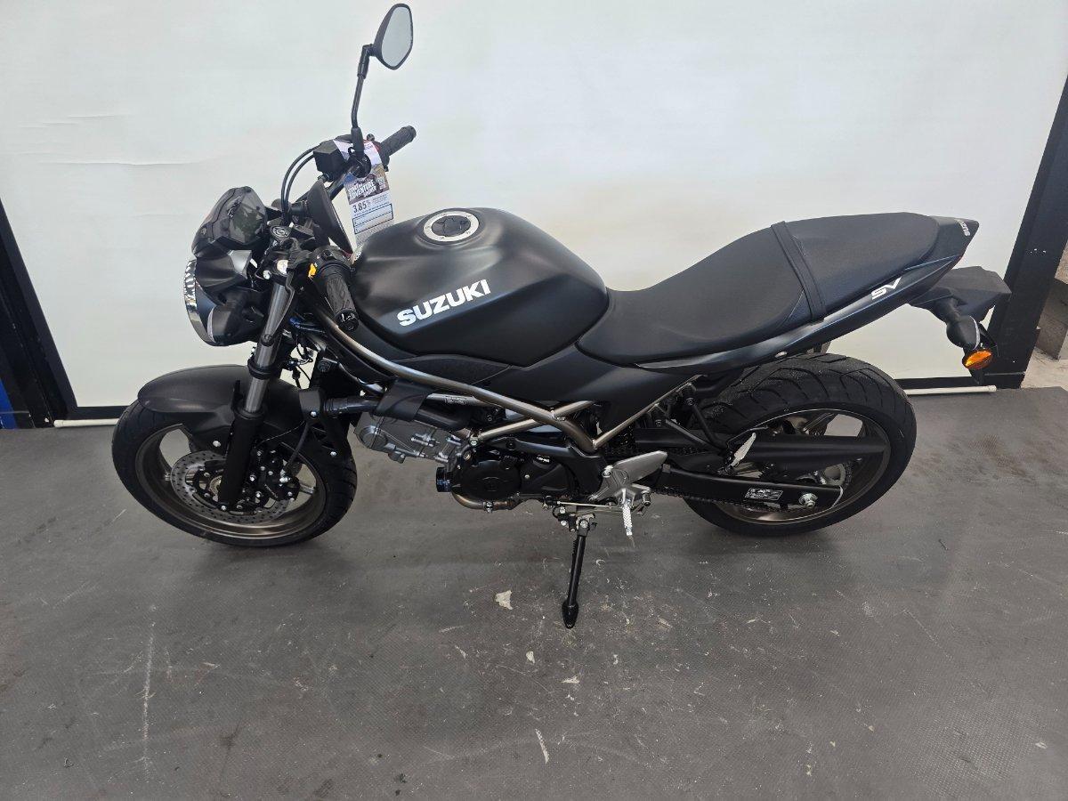 2026 SUZUKI SV650 LAMS ROAD