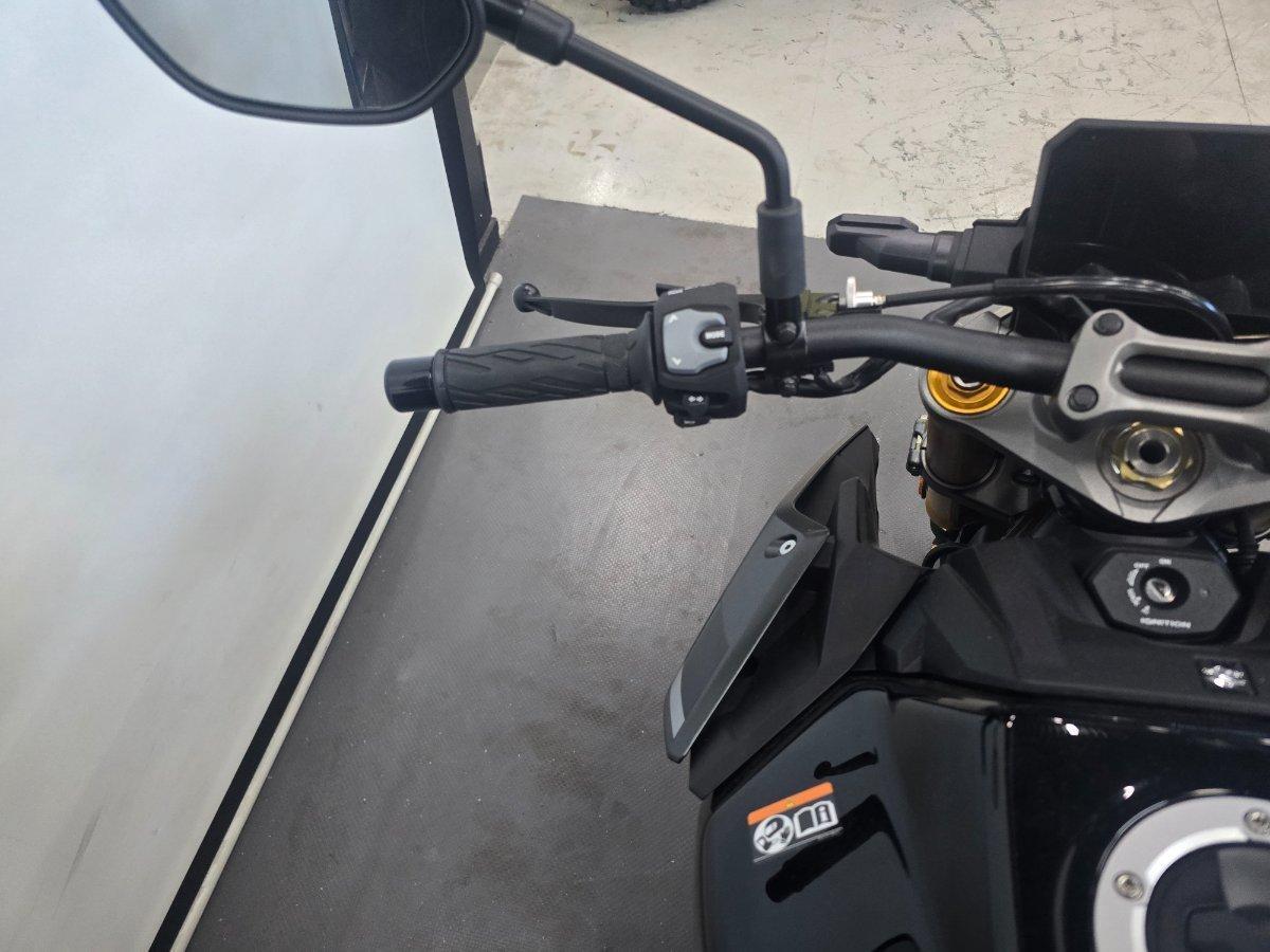 2026 SUZUKI GSX-S1000 ROAD