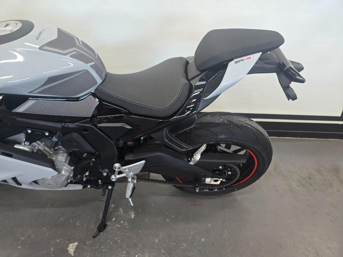 2025 CF MOTO 675 SR-R SPORTS