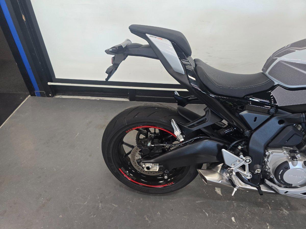2025 CF MOTO 675 SR-R SPORTS