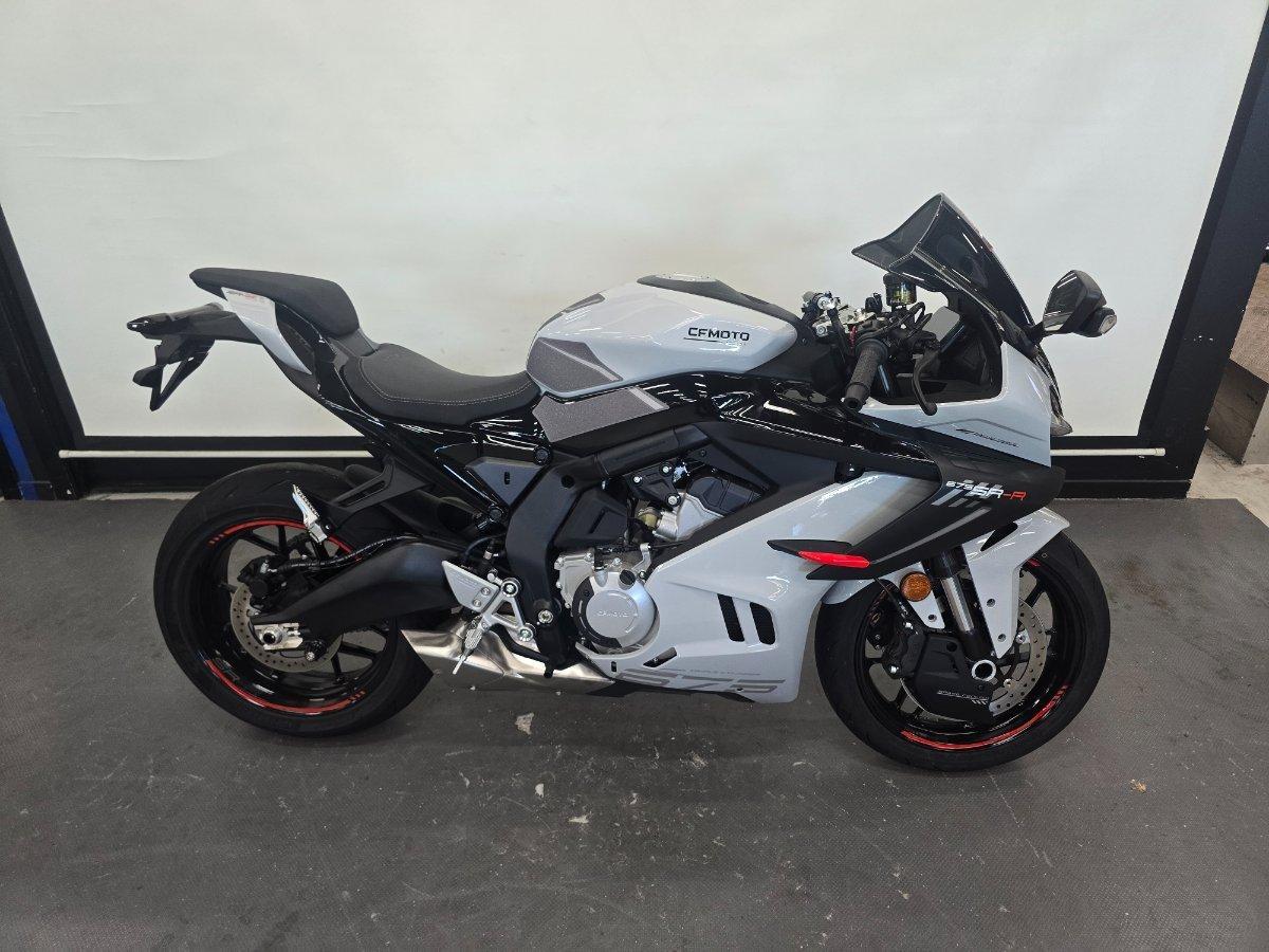 2025 CF MOTO 675 SR-R SPORTS