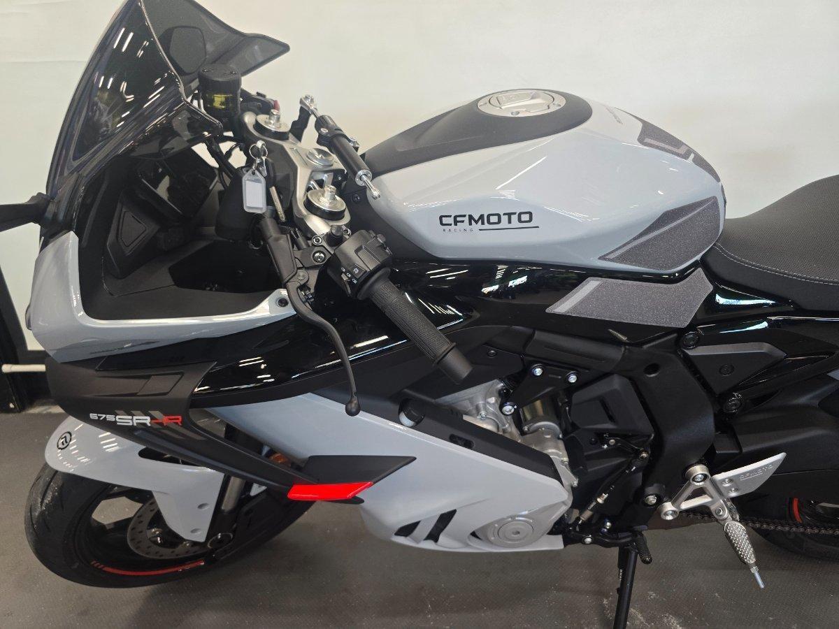 2025 CF MOTO 675 SR-R SPORTS