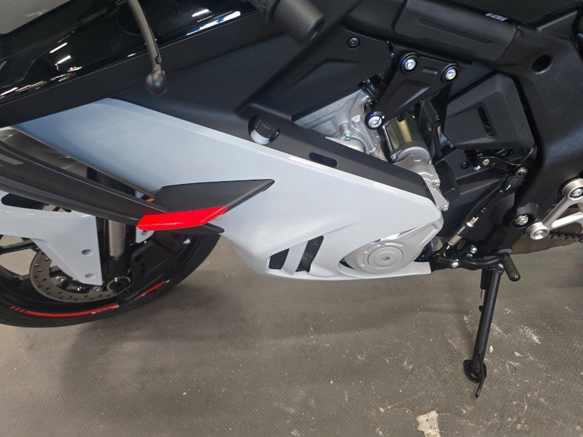 2025 CF MOTO 675 SR-R SPORTS