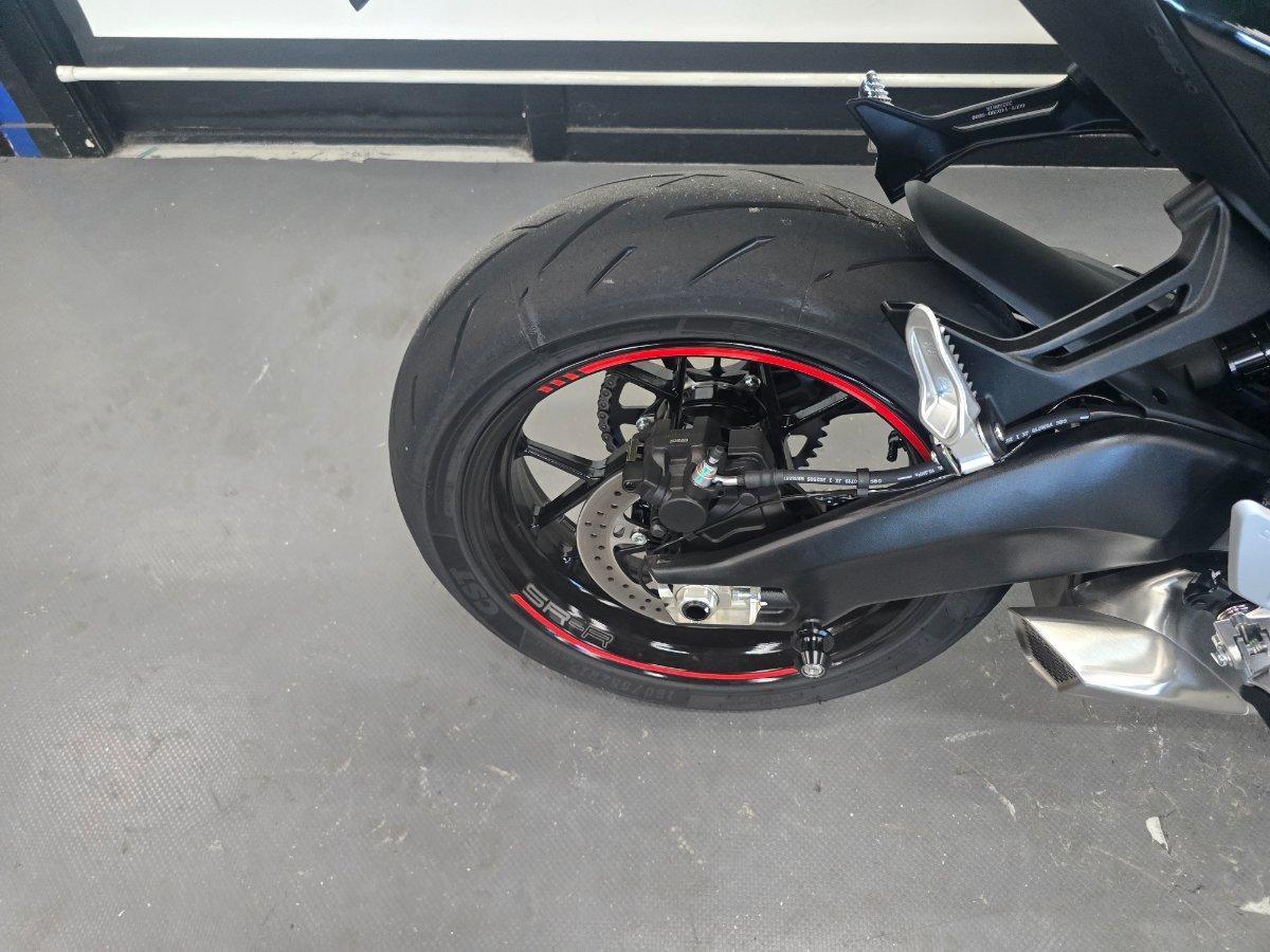 2025 CF MOTO 675 SR-R SPORTS