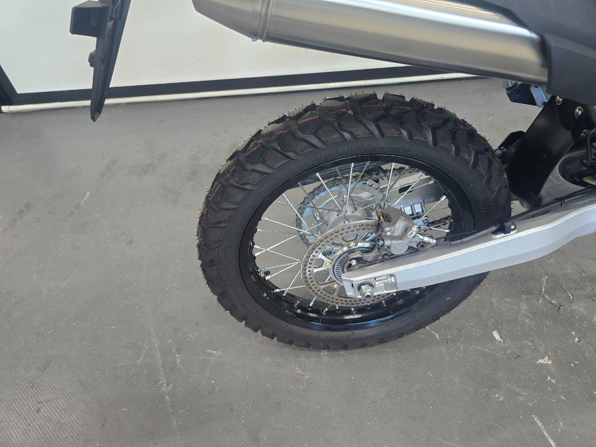 2026 SUZUKI DR-Z4S (DR-Z400SRJ) DUAL SPORTS