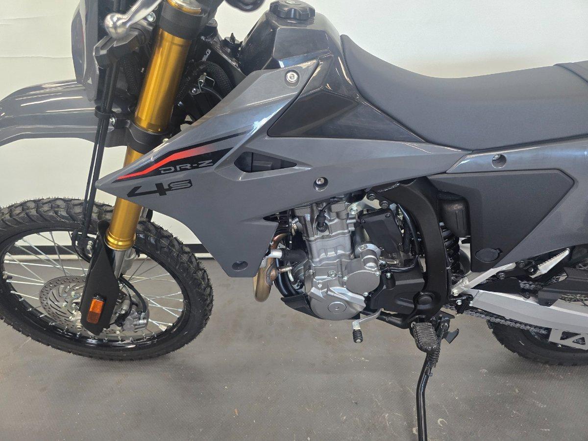 2026 SUZUKI DR-Z4S (DR-Z400SRJ) DUAL SPORTS