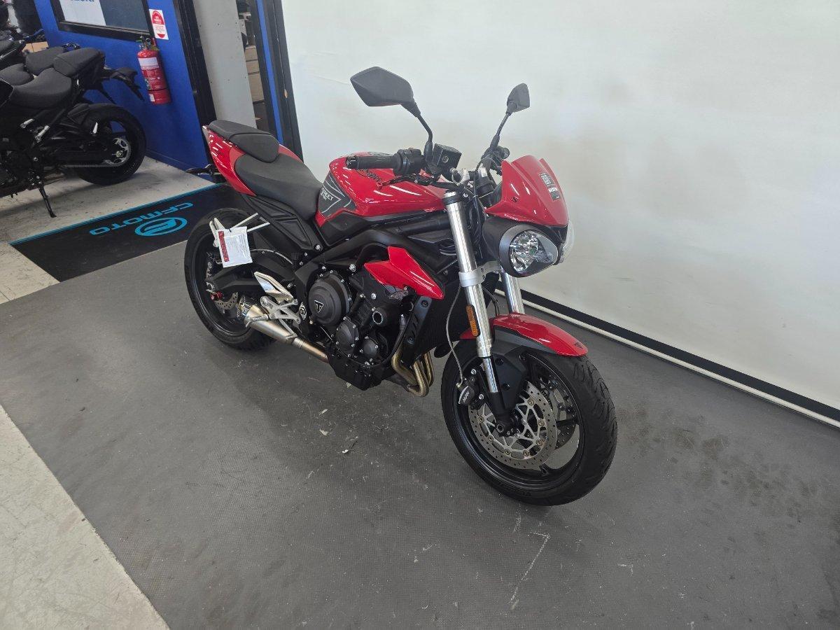 2018 TRIUMPH STREET TRIPLE S ROAD