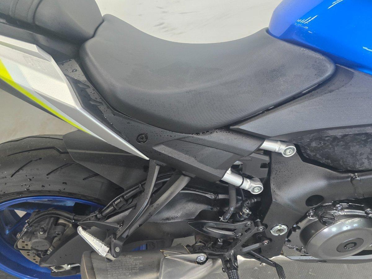2023 SUZUKI GSX-S1000 ROAD
