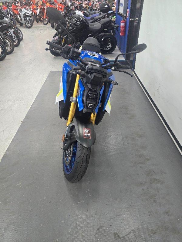 2023 SUZUKI GSX-S1000 ROAD