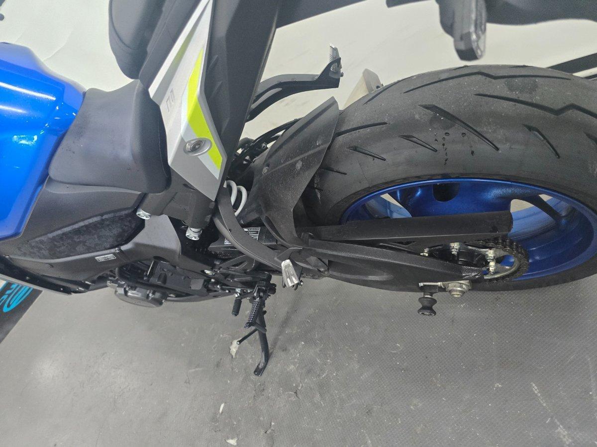 2023 SUZUKI GSX-S1000 ROAD