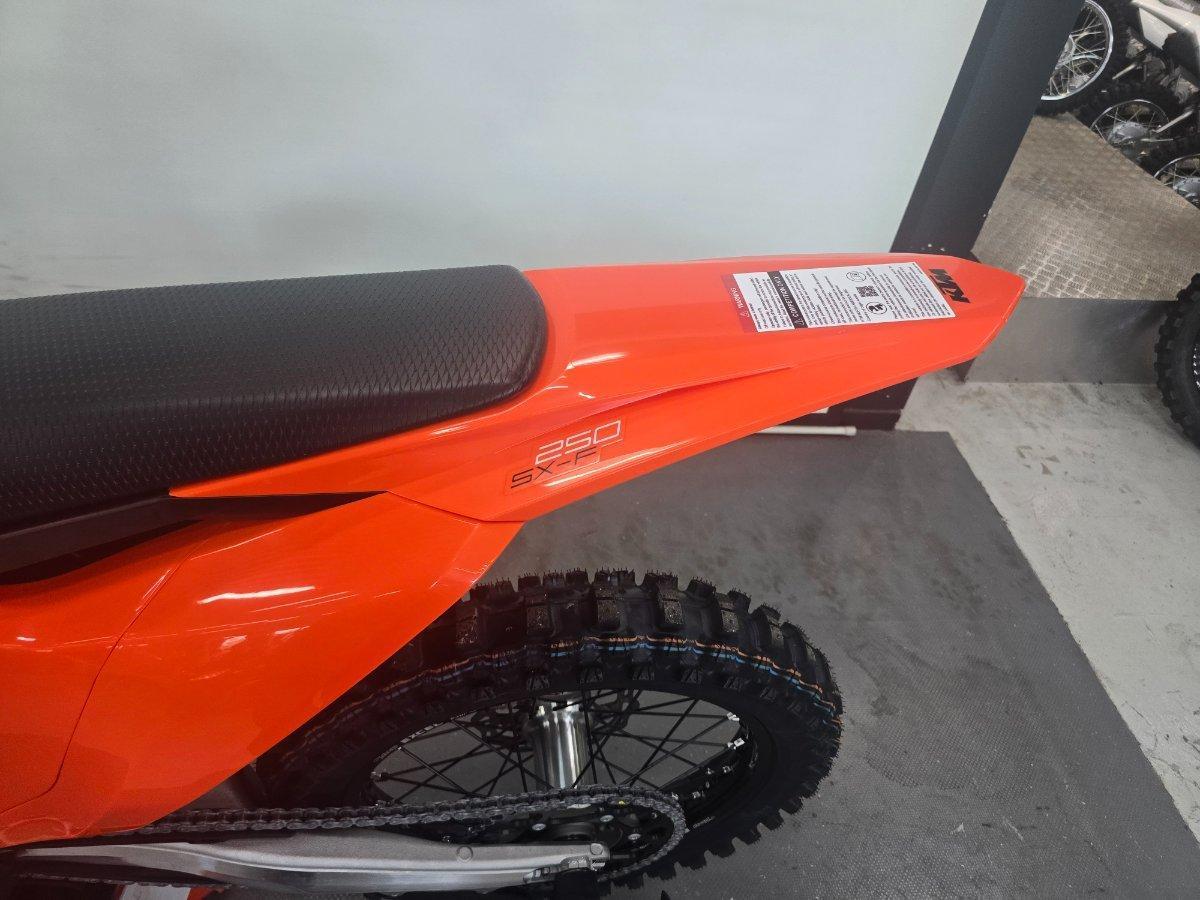 2026 KTM 250 SX-F MOTOCROSS