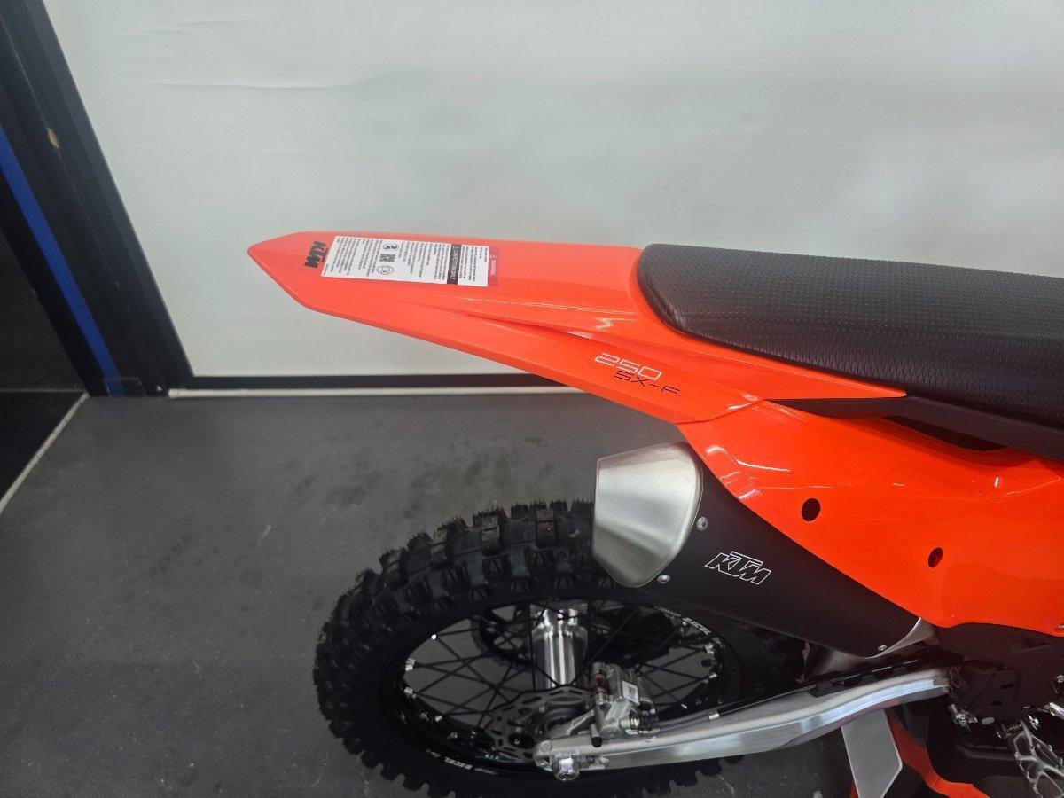 2026 KTM 250 SX-F MOTOCROSS