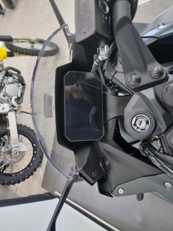 2026 SUZUKI GSX-8R ROAD