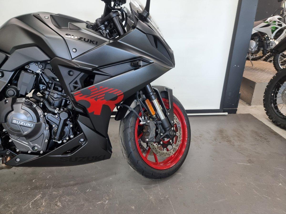 2026 SUZUKI GSX-8R ROAD