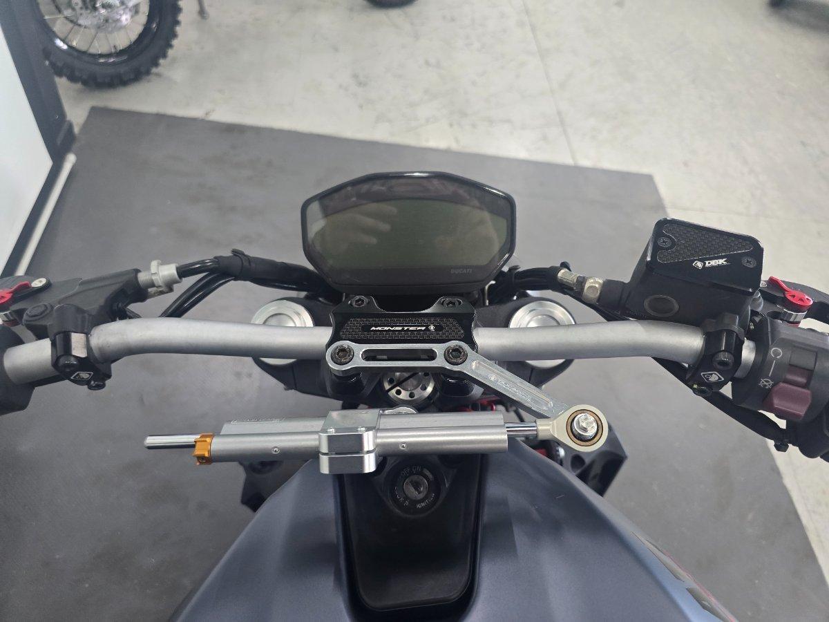 2016 DUCATI MONSTER 821 ROAD