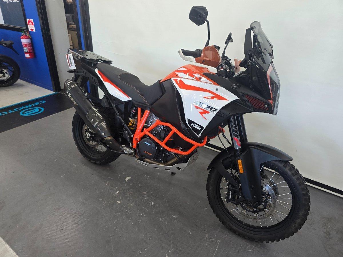 2018 KTM SUPER ADVENTURE R DUAL SPORTS