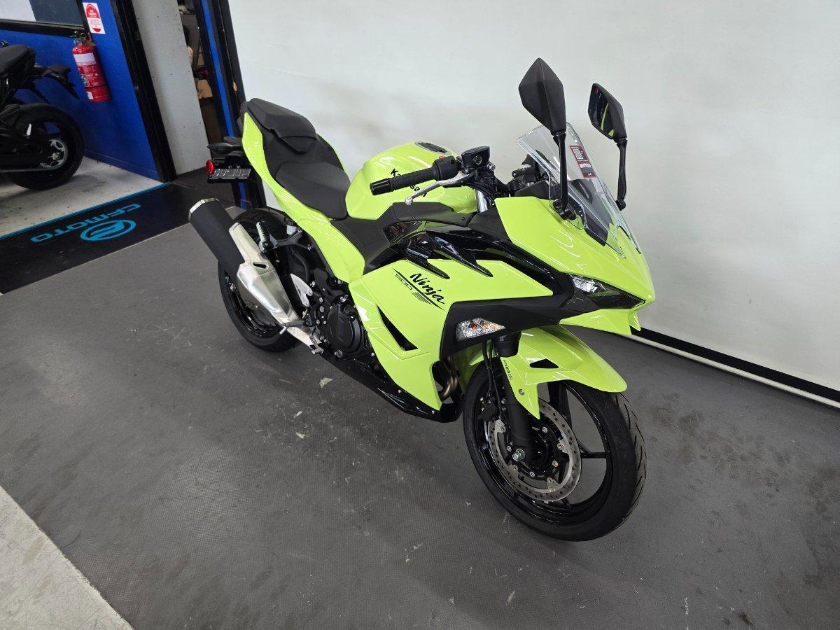 2026 KAWASAKI NINJA 500 SPORTS