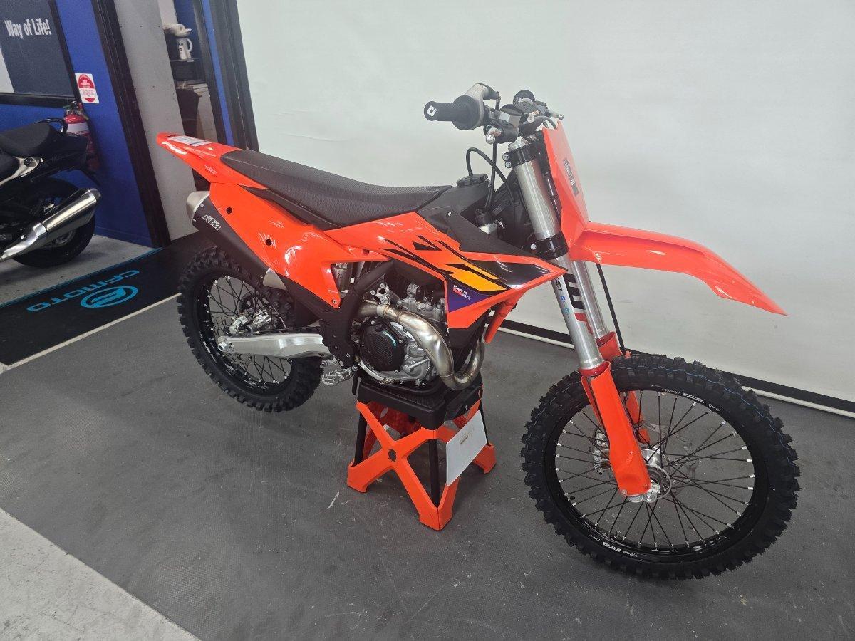 2026 KTM 450 SX-F MOTOCROSS