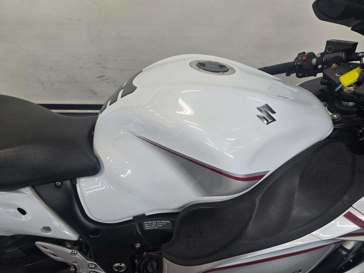2015 SUZUKI GSX1300RA (HAYABUSA) SPORTS