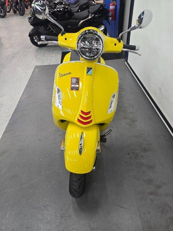 2022 VESPA GTS 300 SUPER SPORT SCOOTER