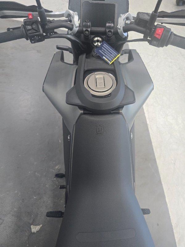 2025 HUSQVARNA SVARTPILEN 401 ROAD