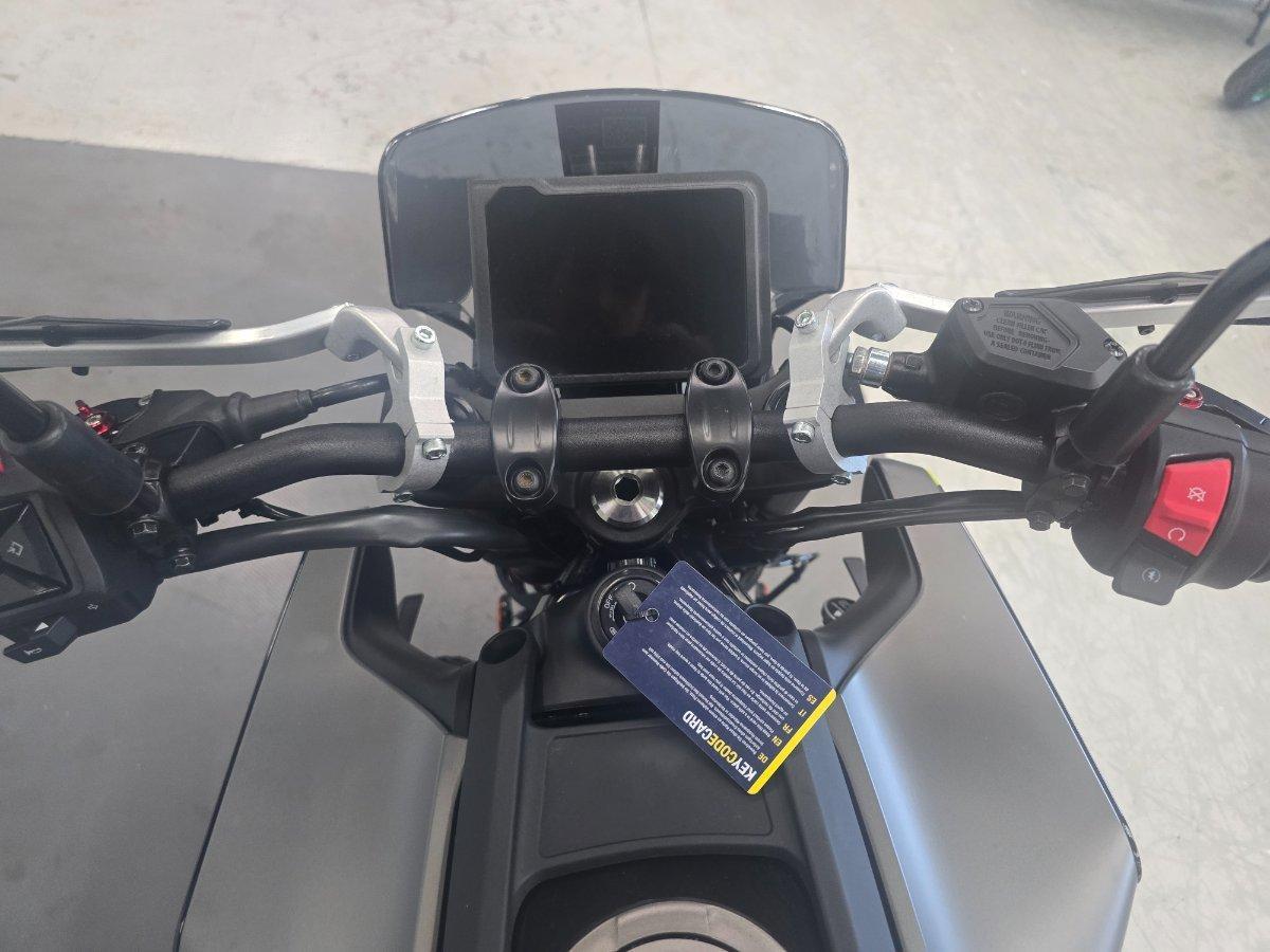 2025 HUSQVARNA SVARTPILEN 401 ROAD