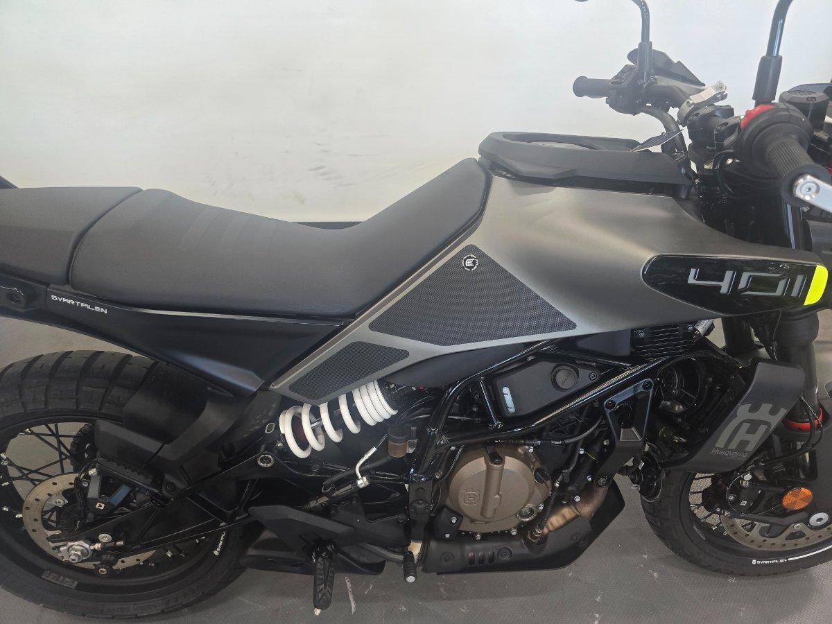 2025 HUSQVARNA SVARTPILEN 401 ROAD