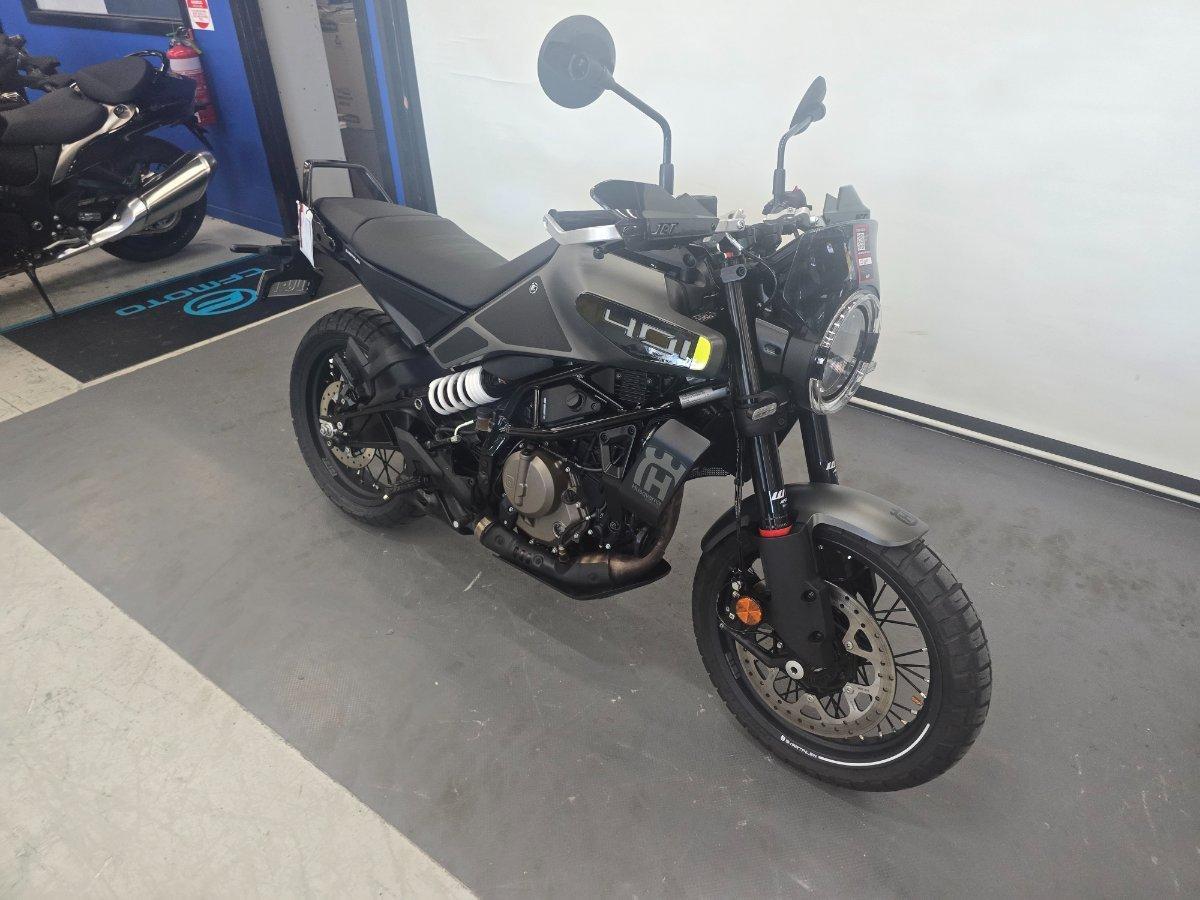 2025 HUSQVARNA SVARTPILEN 401 ROAD