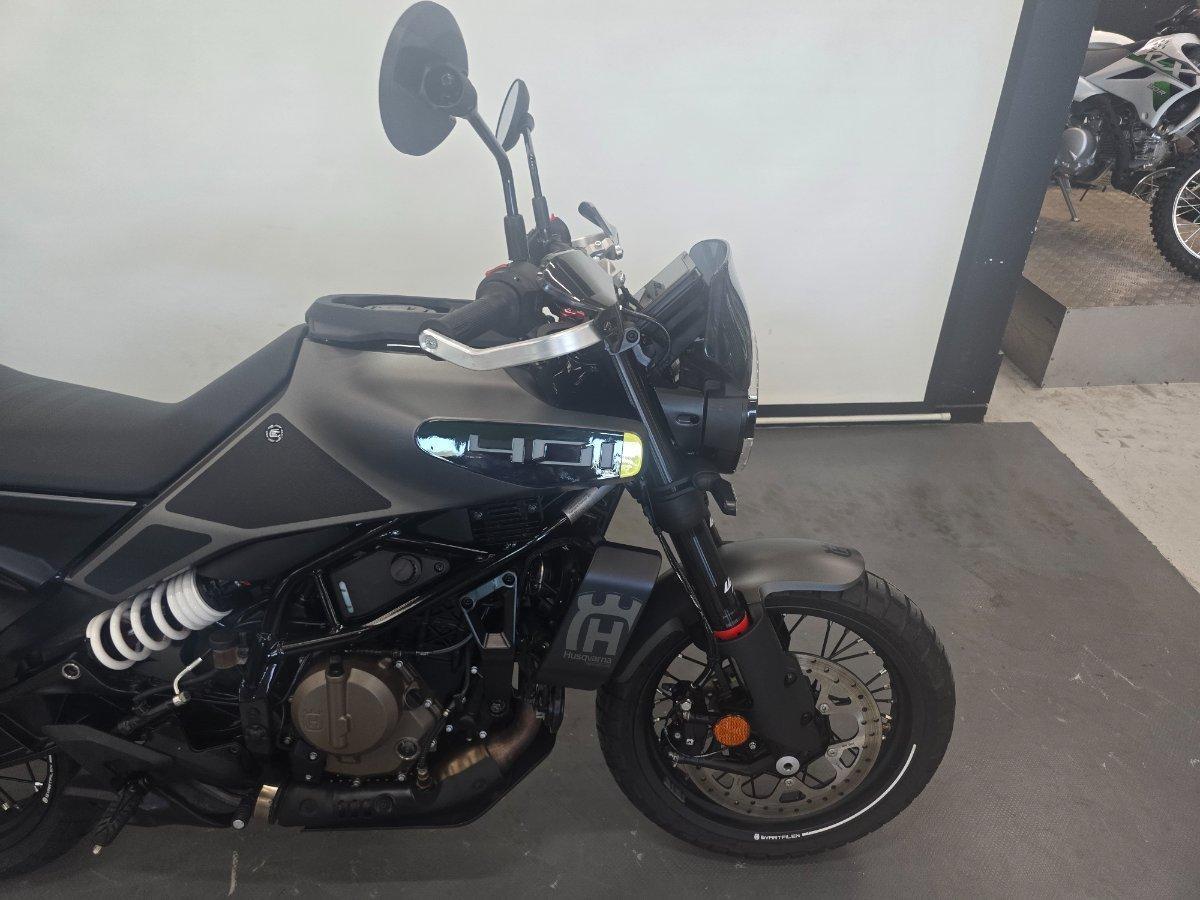 2025 HUSQVARNA SVARTPILEN 401 ROAD