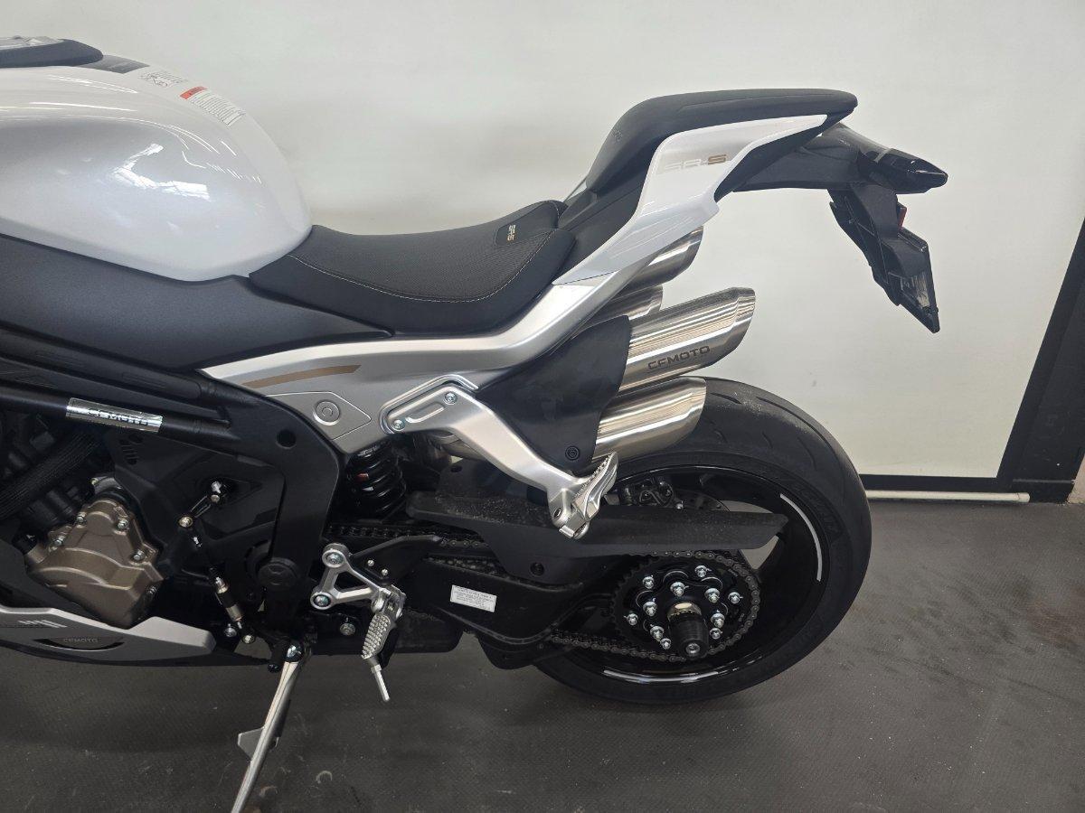 2026 CF MOTO 750 SR-S SPORTS