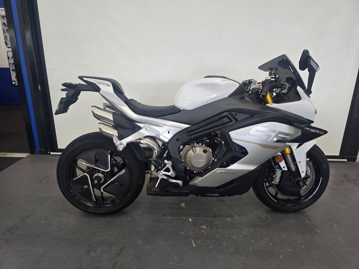 2026 CF MOTO 750 SR-S SPORTS