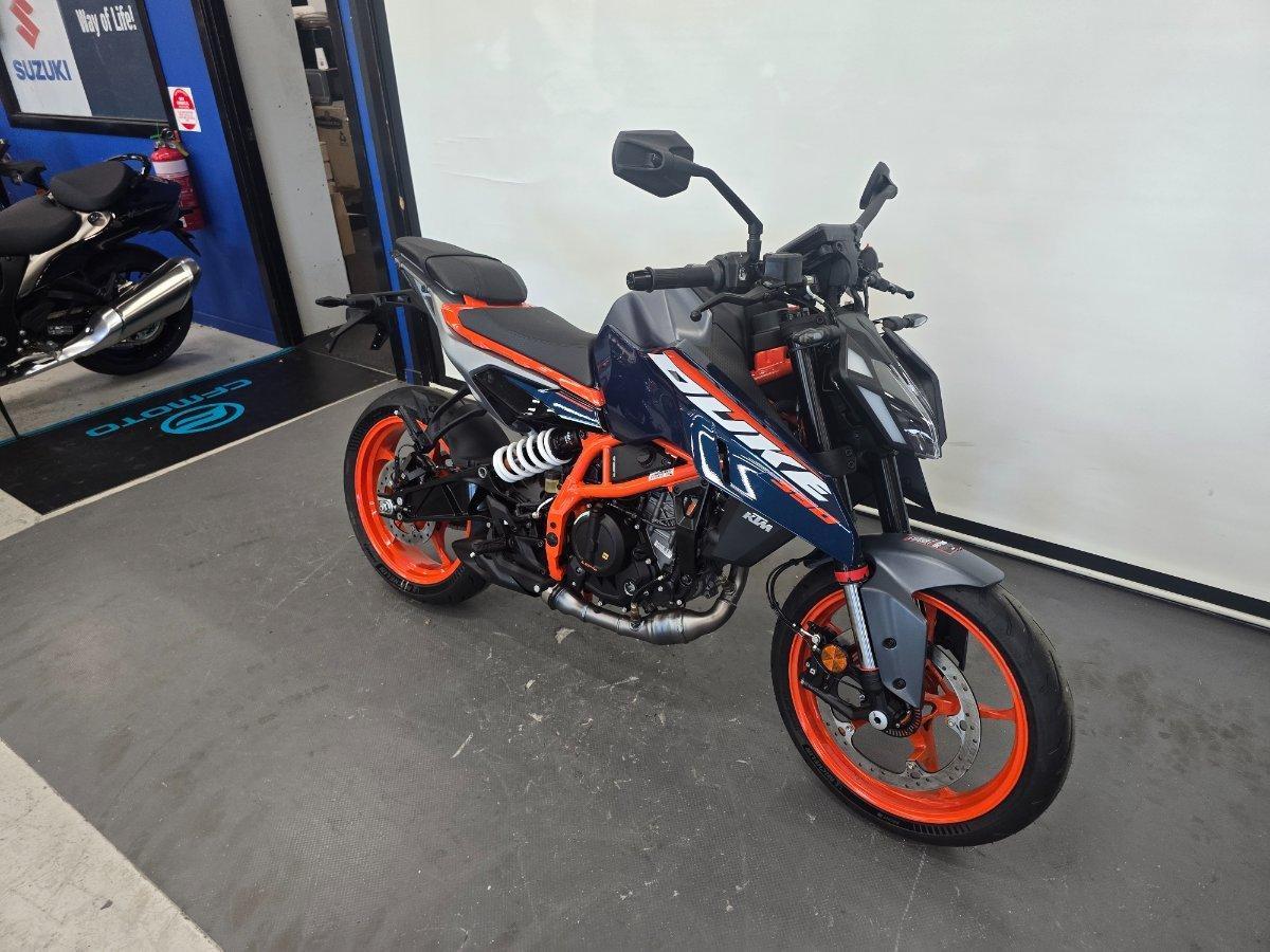 2025 KTM 390 DUKE ROAD