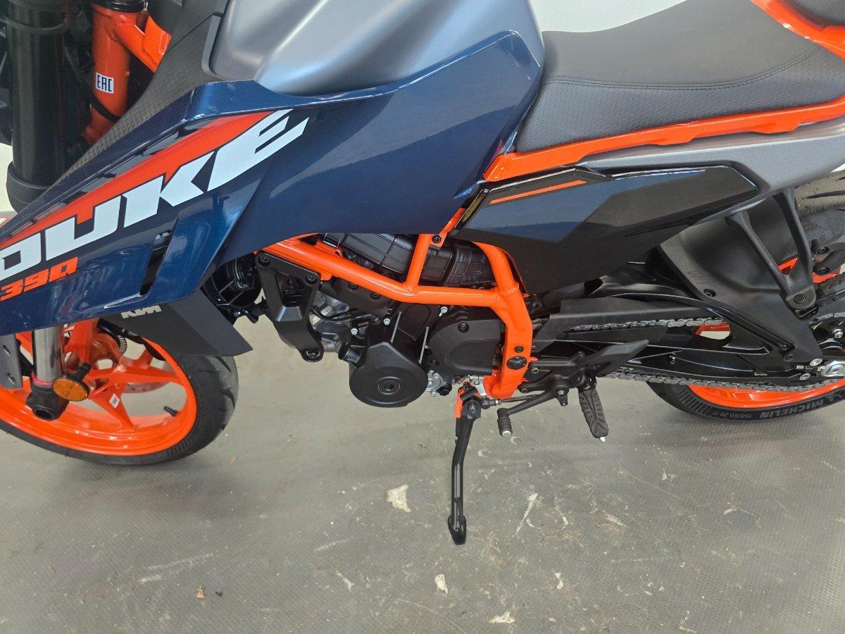 2025 KTM 390 DUKE ROAD